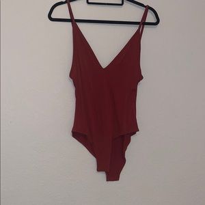 Scoop Neck never worn🌈